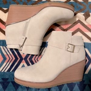 Dr. Scholl’s Wedge Booties
